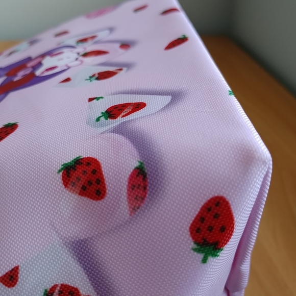 Sanrio x Sakuma Strawberry Milk Candy kuji small tote - white - Picture 3 of 6